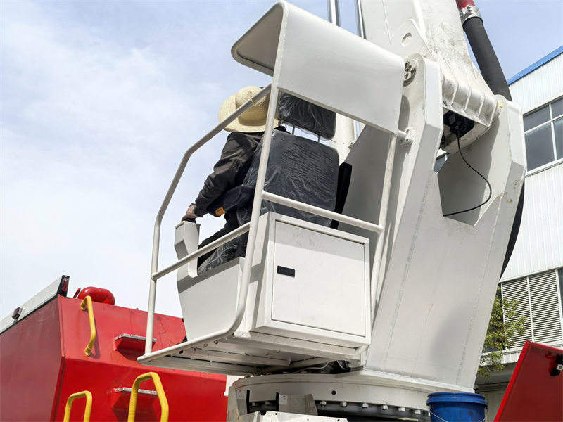 Howo 32m high reach fire truck 