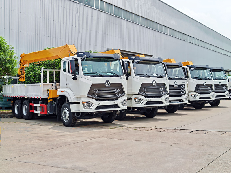 Howo crane truck