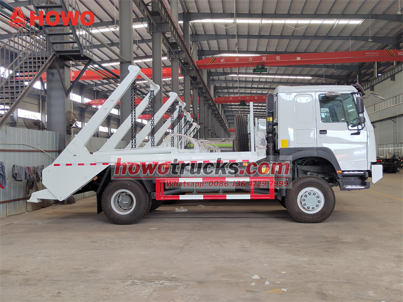 SINOTRUK HOWO skip bin lorry for export