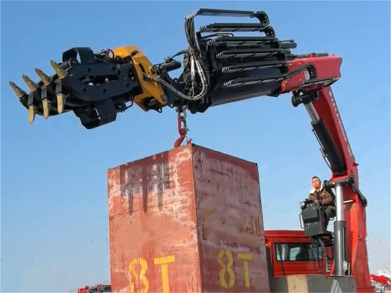 8tons knuckle crane