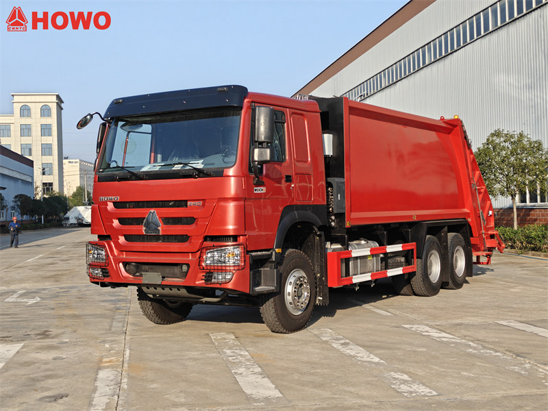 Xe chở rác hạng nặng Howo 20M3