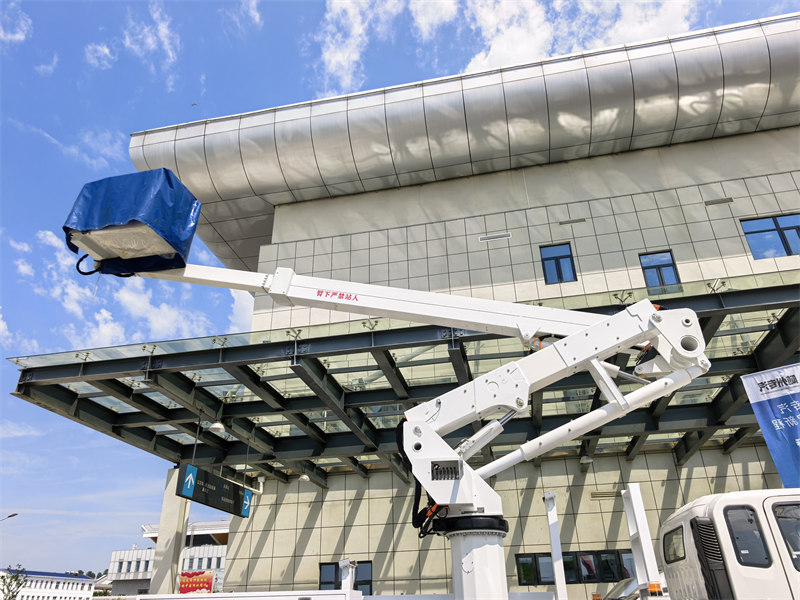 HOWO light duty 18m aerial platform truck HOWO light duty 18m aerial platform truck