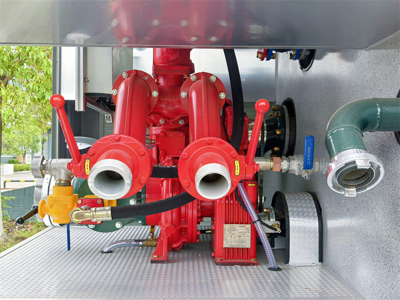 HOWO fire foam truck