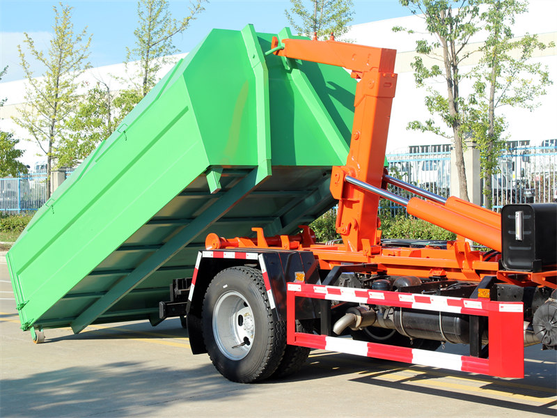 HOWO 220HP roll off hook lift truck HOWO 220HP roll off hook lift truck