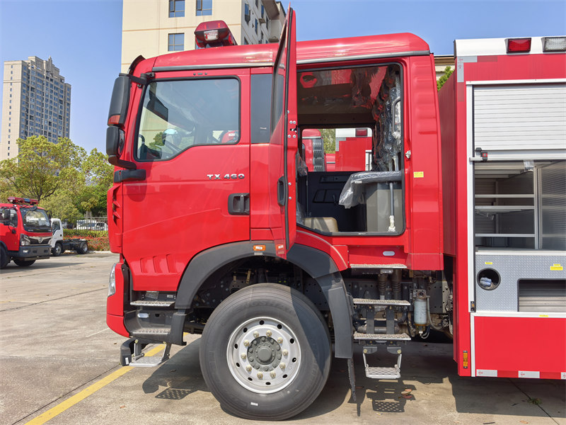 HOWO heavy duty fire truck HOWO heavy duty fire truck